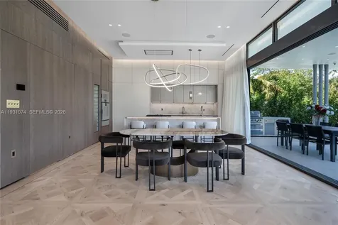 1045 W 47th Court Miami Beach FL 33140
