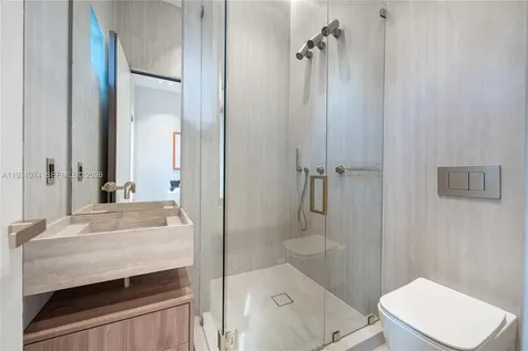 1045 W 47th Court Miami Beach FL 33140