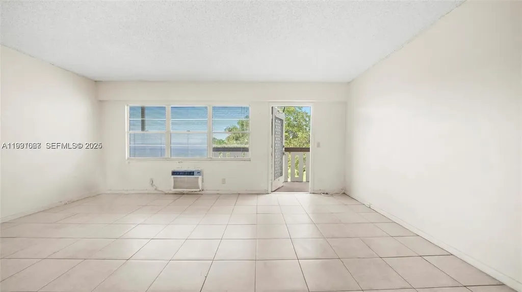 79 Suffolk B Boca Raton FL 33434
