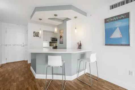 6917 Collins Avenue Miami Beach FL 33141