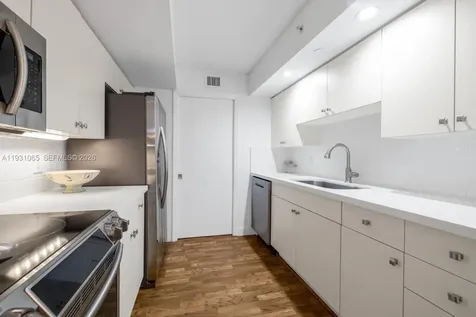 6917 Collins Avenue Miami Beach FL 33141