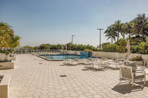 6917 Collins Avenue Miami Beach FL 33141