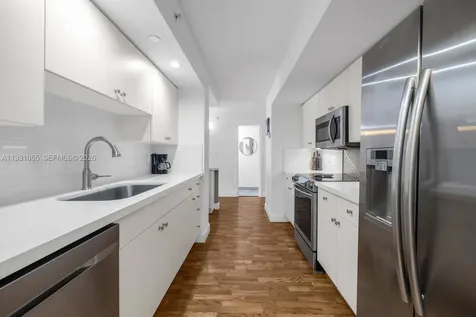 6917 Collins Avenue Miami Beach FL 33141