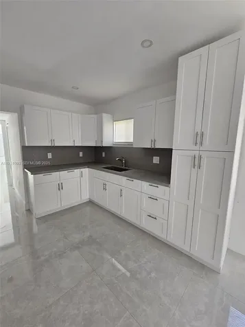 2488 SW 6th Court Fort Lauderdale FL 33312