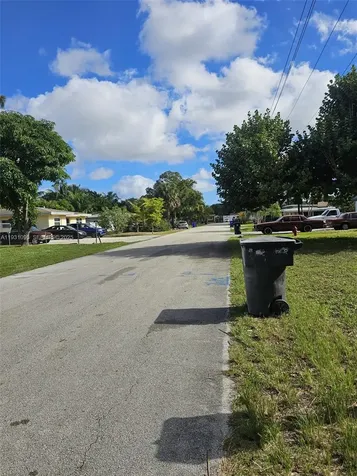 2488 SW 6th Court Fort Lauderdale FL 33312