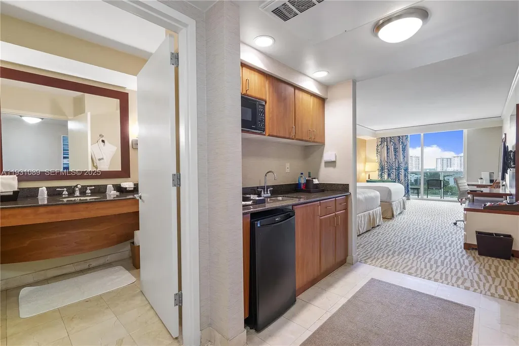 18001 Collins Avenue Sunny Isles Beach FL 33160