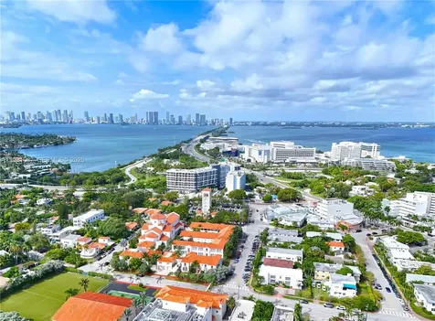 815 W 39th Street Miami Beach FL 33140