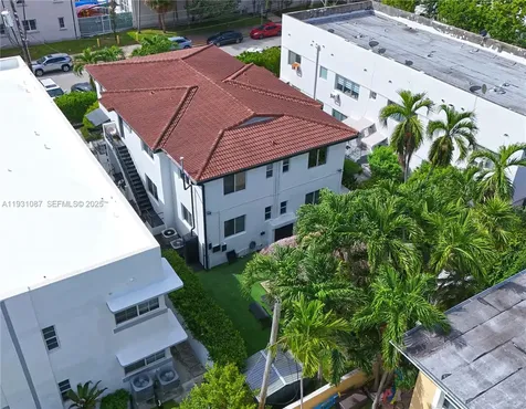 815 W 39th Street Miami Beach FL 33140