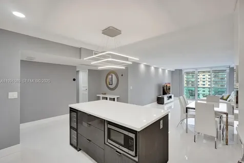 19380 Collins Avenue Sunny Isles Beach FL 33160