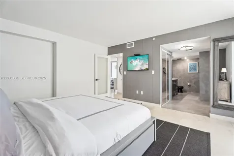 1900 Sunset Harbour Drive Miami Beach FL 33139