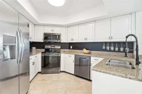 1900 Sunset Harbour Drive Miami Beach FL 33139