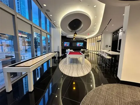 851 NE 1st Avenue Miami FL 33132