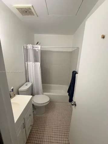 18101 NW 68th Avenue Hialeah FL 33015