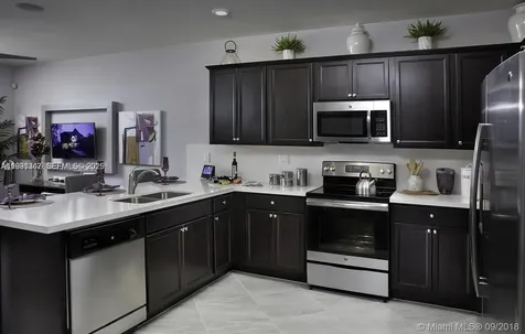 3541 W 104th Terrace Hialeah FL 33018
