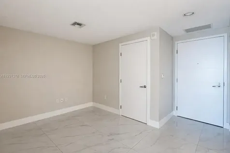16385 Biscayne Boulevard North Miami Beach FL 33160