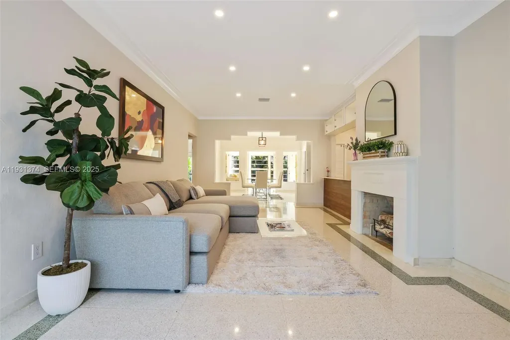 3760 Royal Palm Avenue Miami Beach FL 33140