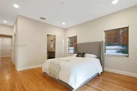 3760 Royal Palm Avenue Miami Beach FL 33140