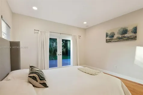 3760 Royal Palm Avenue Miami Beach FL 33140