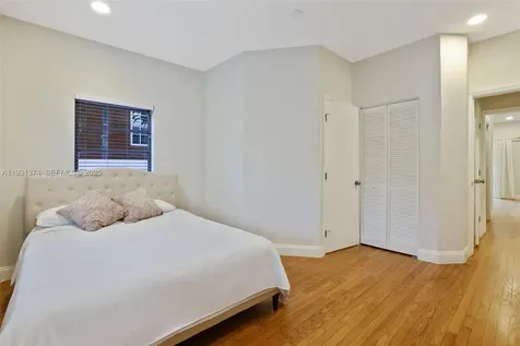 3760 Royal Palm Avenue Miami Beach FL 33140
