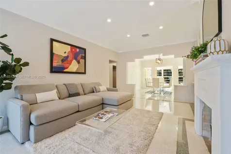 3760 Royal Palm Avenue Miami Beach FL 33140