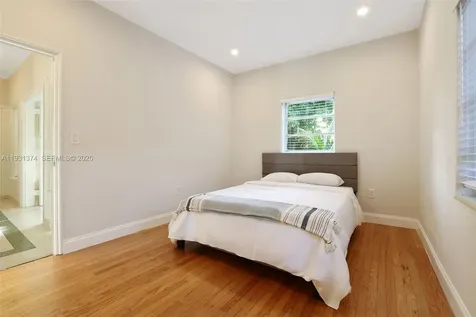 3760 Royal Palm Avenue Miami Beach FL 33140