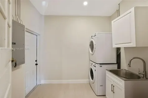 3760 Royal Palm Avenue Miami Beach FL 33140