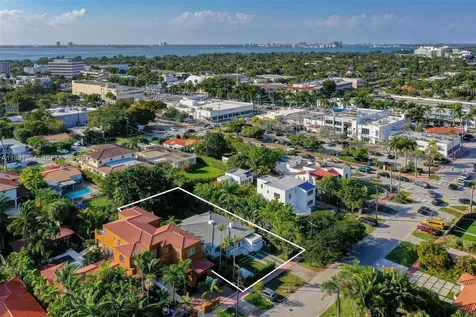 3760 Royal Palm Avenue Miami Beach FL 33140