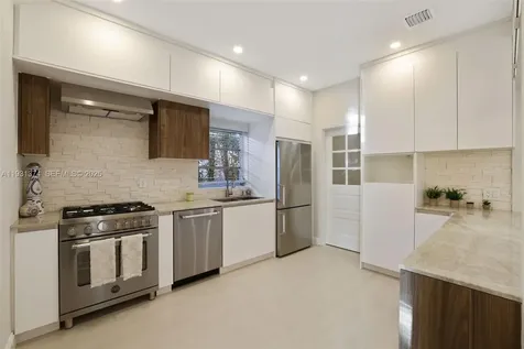 3760 Royal Palm Avenue Miami Beach FL 33140