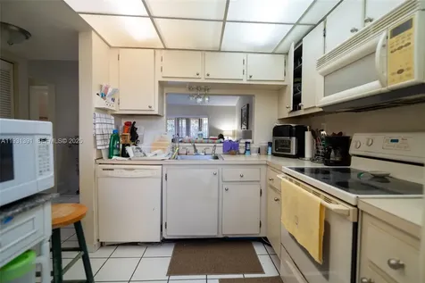 11310 SW 122nd Place Miami FL 33186