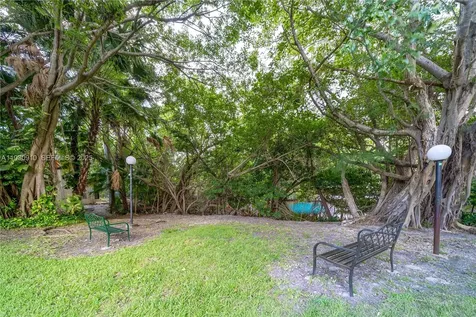 19212 NE 25th Avenue Miami FL 33180