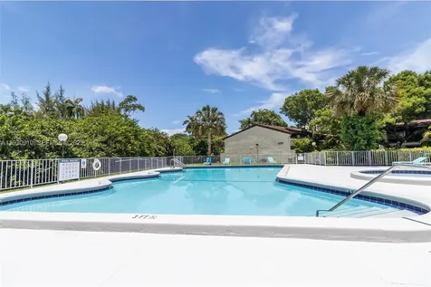 19212 NE 25th Avenue Miami FL 33180