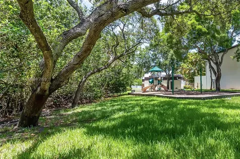 19212 NE 25th Avenue Miami FL 33180
