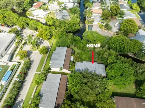 19212 NE 25th Avenue Miami FL 33180