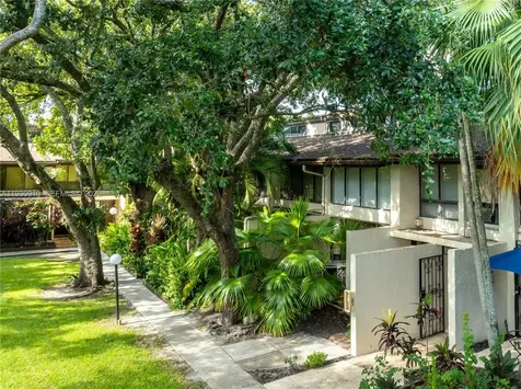 19212 NE 25th Avenue Miami FL 33180