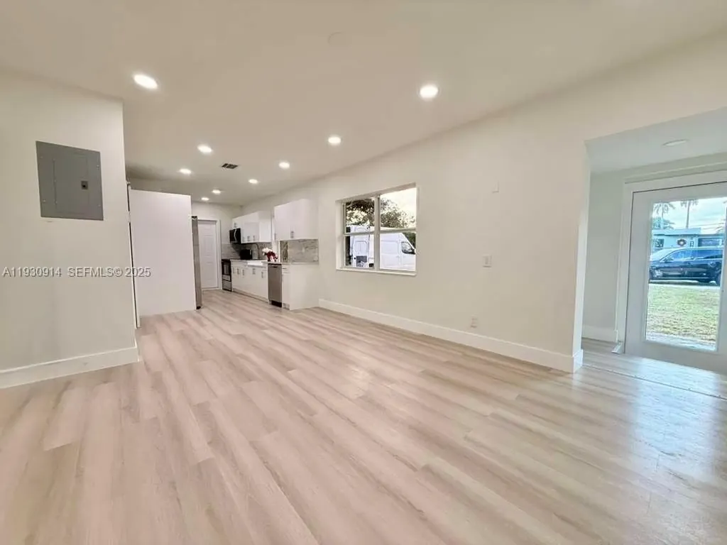 650 Arizona Avenue Fort Lauderdale FL 33312