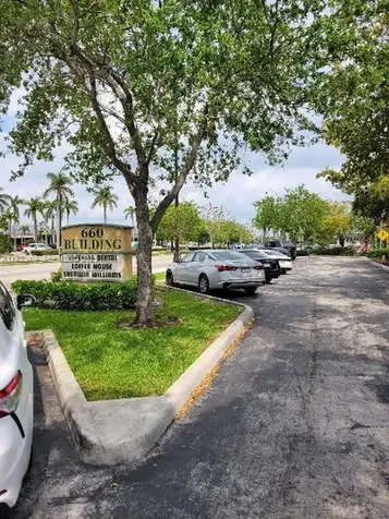 660 N State Road Plantation FL 33311
