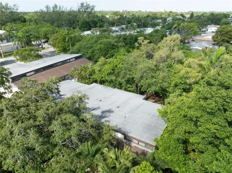 19212 NE 25th Avenue Miami FL 33180