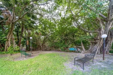 19212 NE 25th Avenue Miami FL 33180