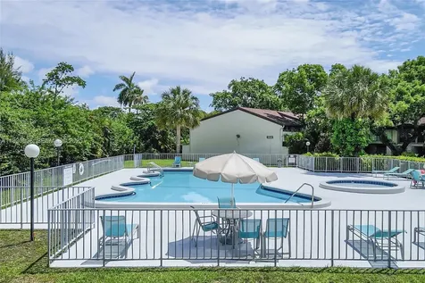 19212 NE 25th Avenue Miami FL 33180