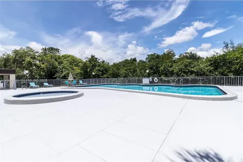 19212 NE 25th Avenue Miami FL 33180