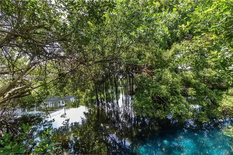 19212 NE 25th Avenue Miami FL 33180