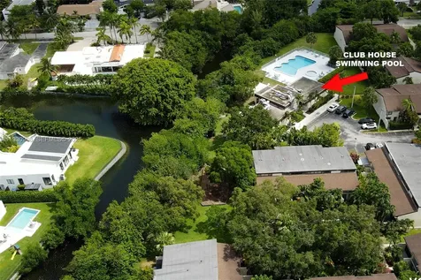 19212 NE 25th Avenue Miami FL 33180