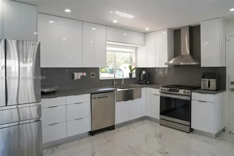 14111 SW 75th Street Miami FL 33183