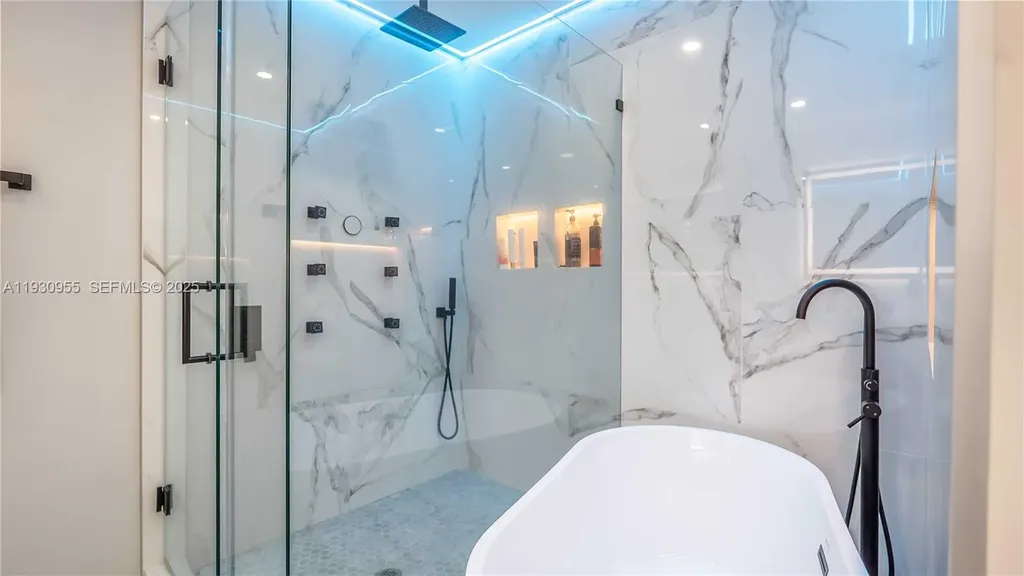 817 NW 17th Street Fort Lauderdale FL 33311