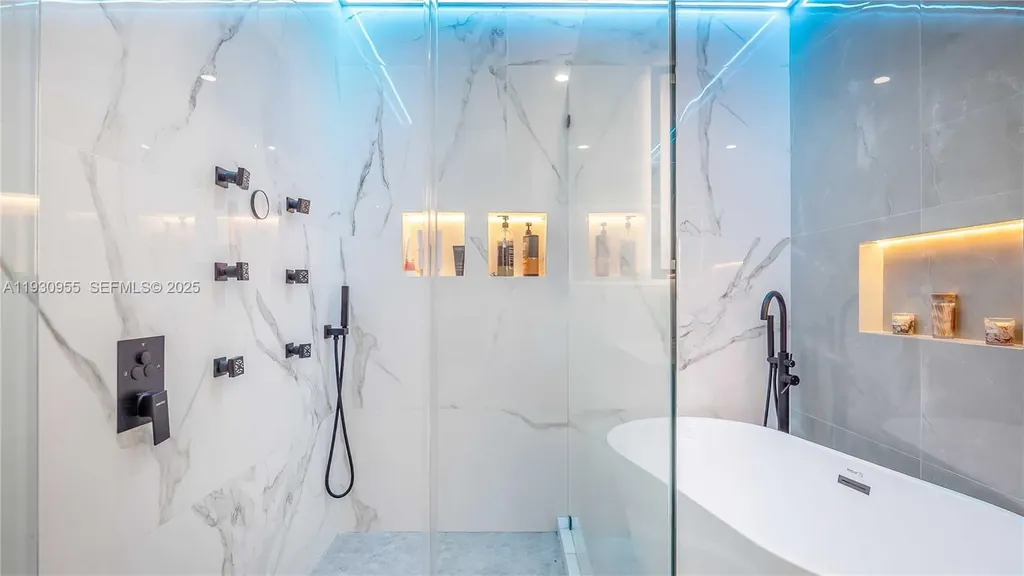 817 NW 17th Street Fort Lauderdale FL 33311