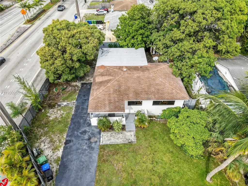 817 NW 17th Street Fort Lauderdale FL 33311