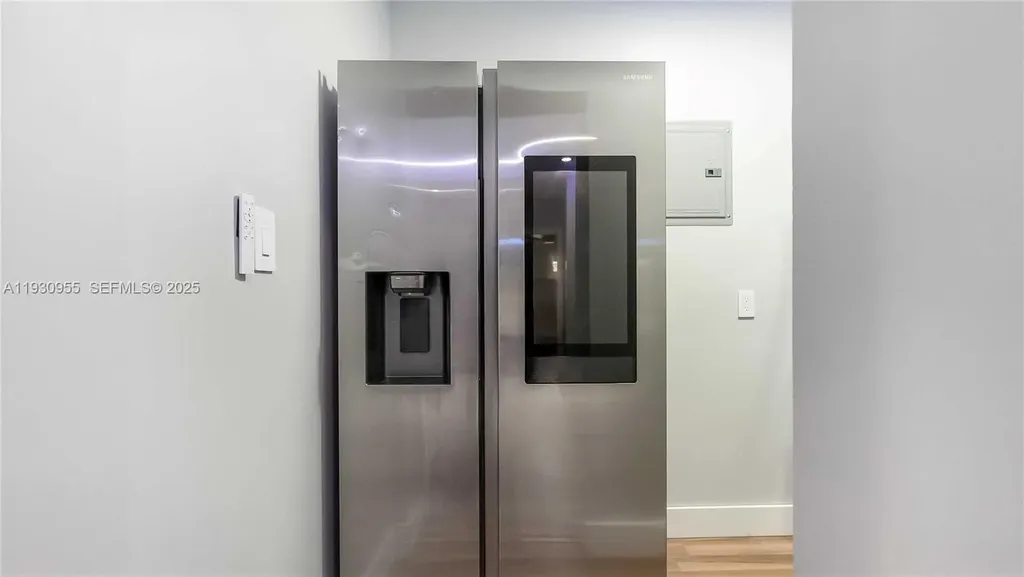 817 NW 17th Street Fort Lauderdale FL 33311