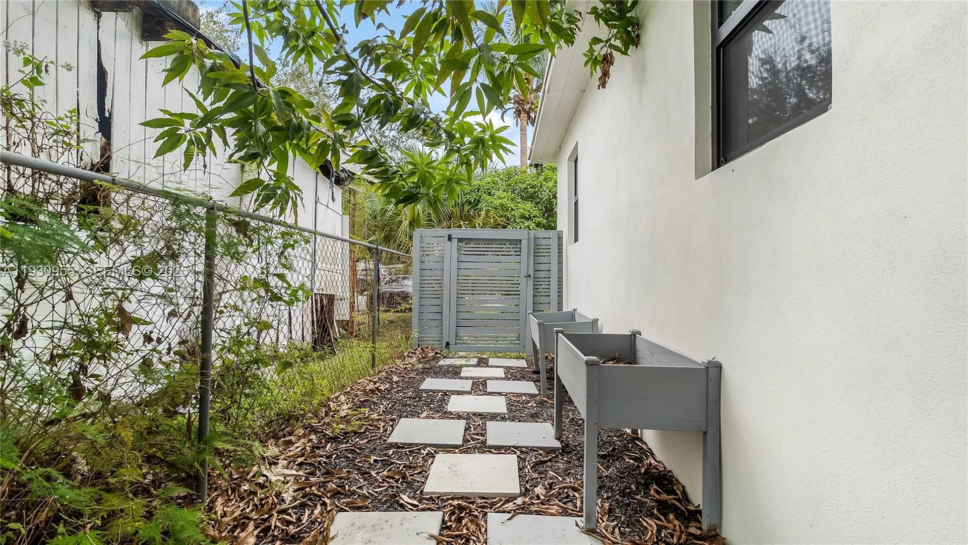 817 NW 17th Street Fort Lauderdale FL 33311