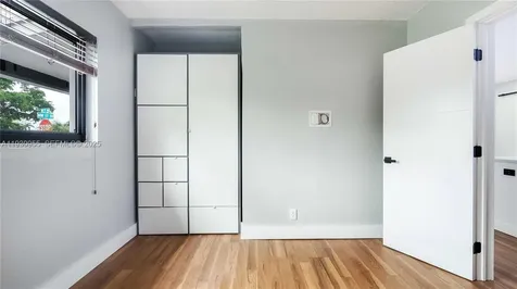 817 NW 17th Street Fort Lauderdale FL 33311