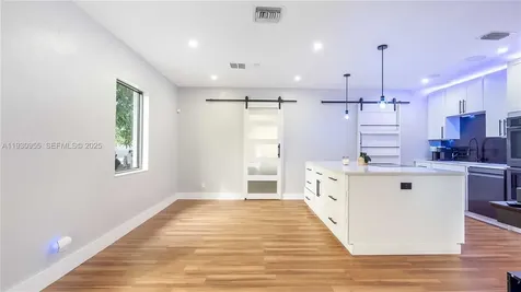 817 NW 17th Street Fort Lauderdale FL 33311
